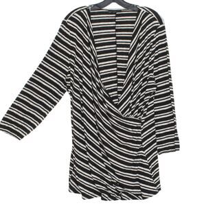 NWOT Lane Bryant Womens Top Surplice Fitted Rib 3/4 Sleeve Black Gray 18/20 DN